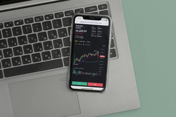 Investir dans la bourse en ligne : comment choisir le meilleur courtier ?